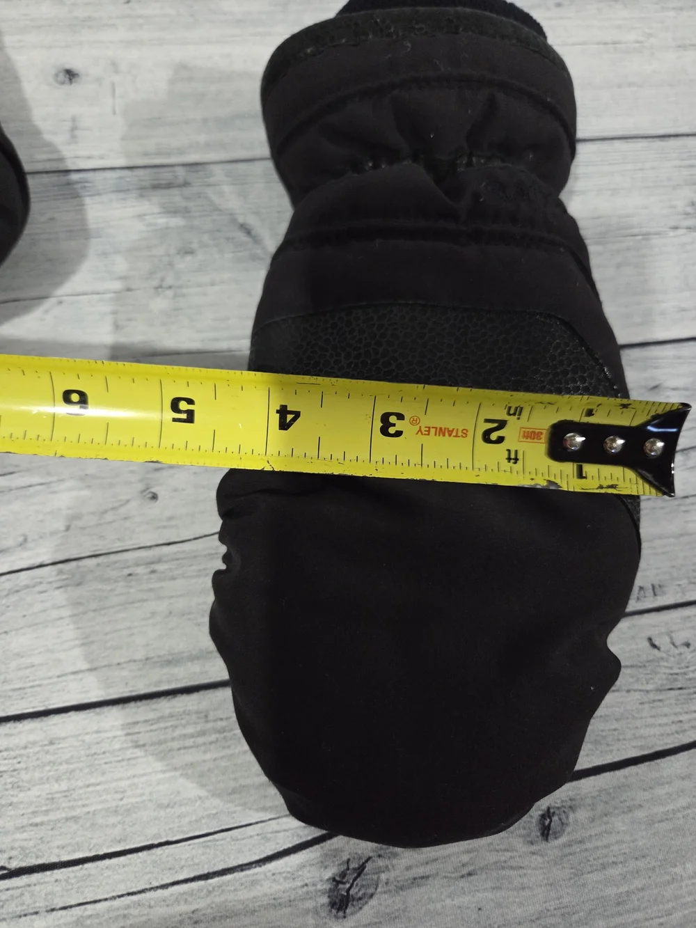 Gates Insulated Mittens
